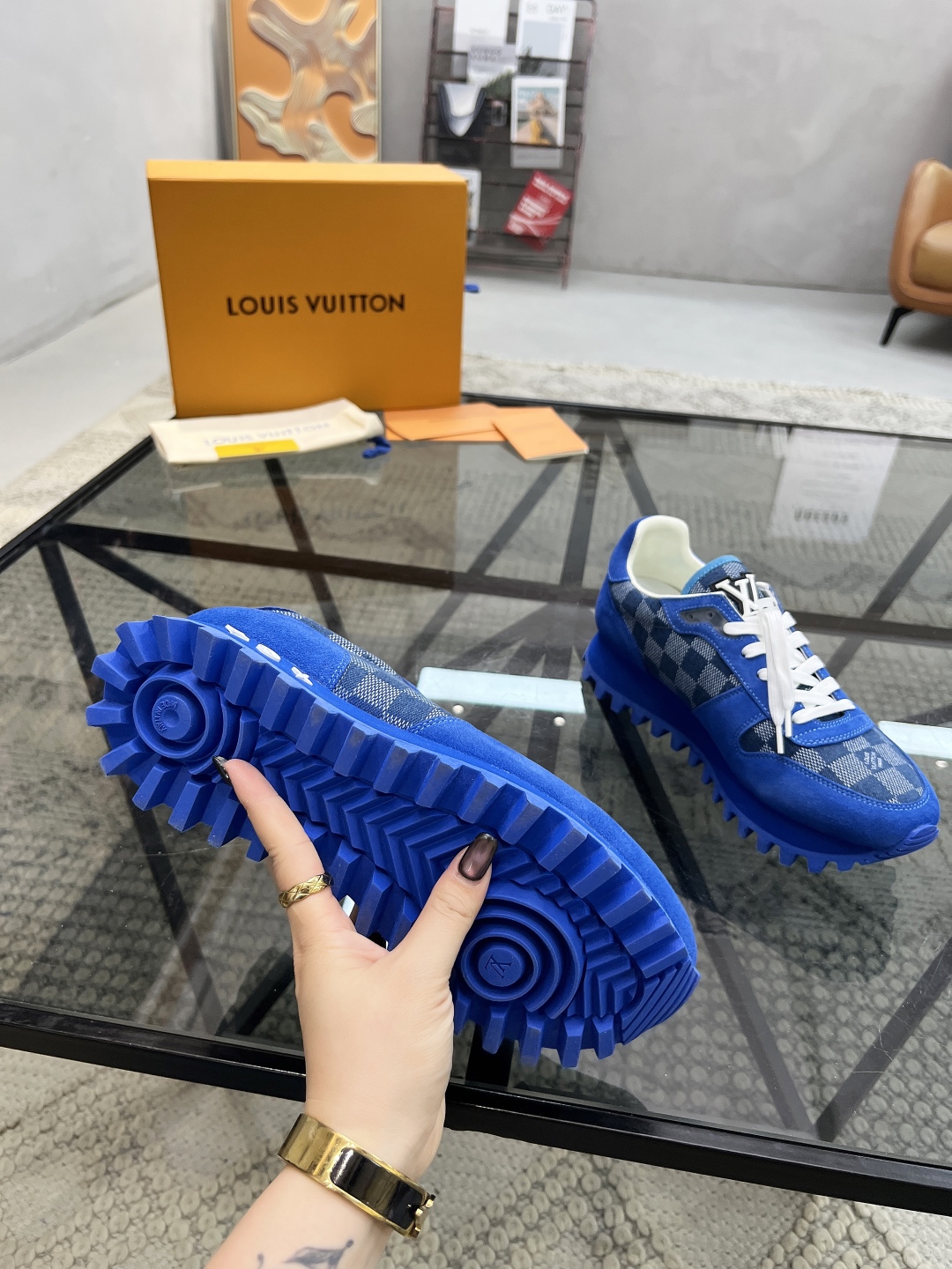 Louis Vuitton Men's Blue Leather and Fabric Casual Sneakers, Size 38-44 10 cmp i1746691711382 2315 0 8