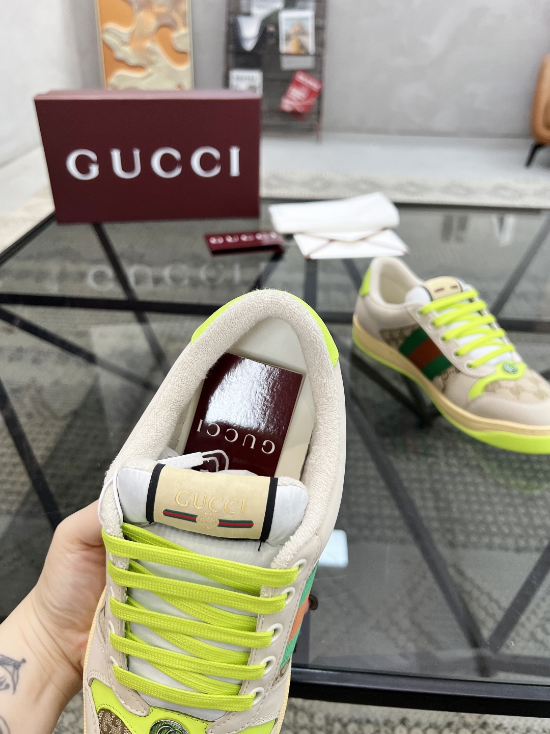  G 🔍顶级代购🇮🇹 古 炸街男神潮鞋专柜同步发售原厂配置，意大利进口原版进口牛皮搭配印花布面料，高品质