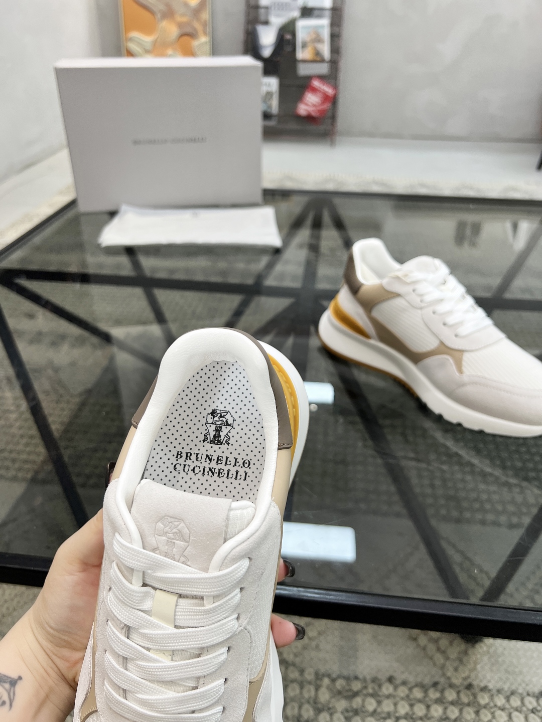  B 🔍顶级代购🇮🇹 BC 炸街男神新品来袭，超人气爆款专柜新款，原厂配置意大利进口牛皮搭配网布面料，高