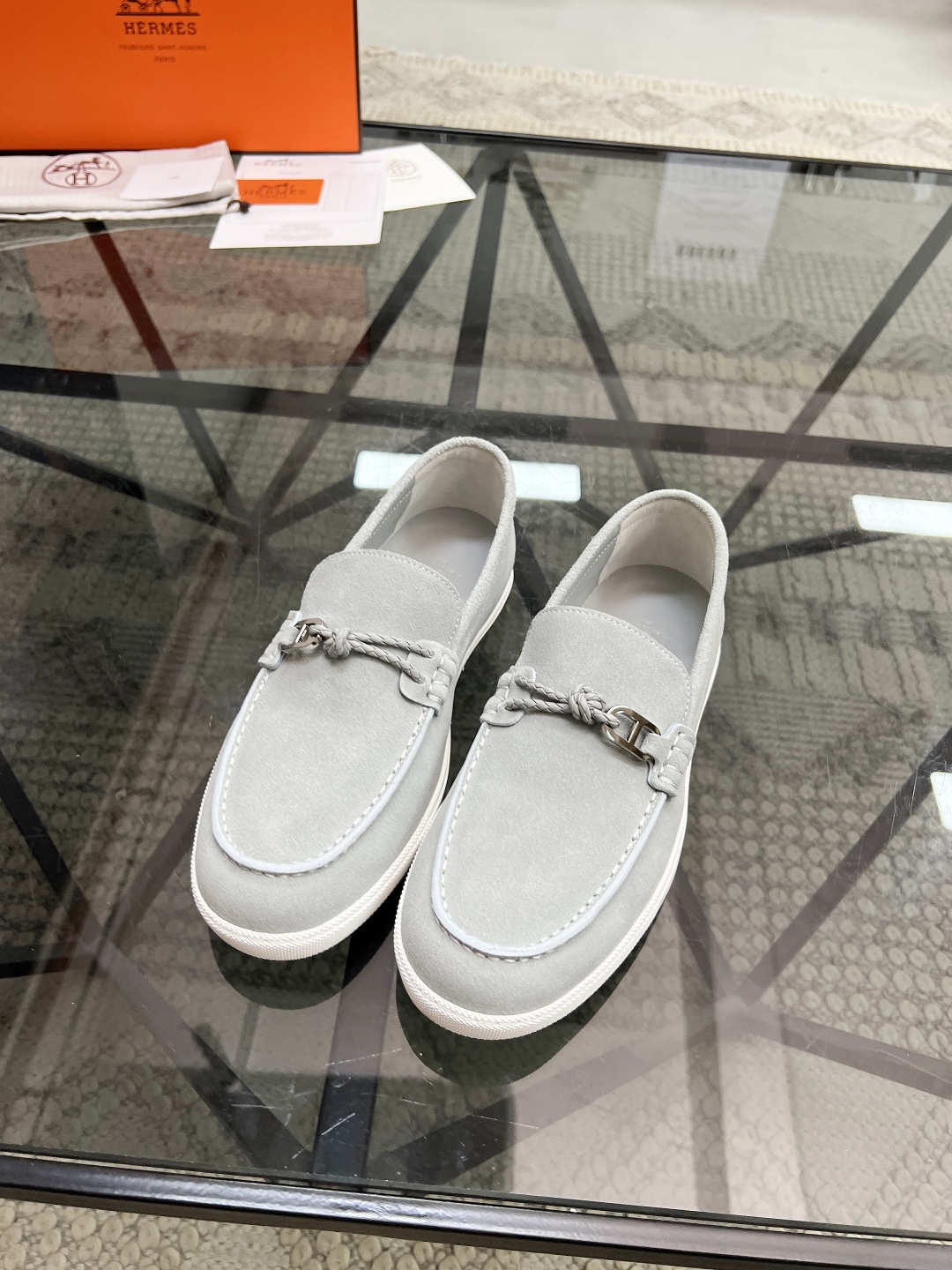  H 🔍顶级代购🇮🇹 爱 炸街男神套脚新品来袭超人气运动爆款专柜新款，原厂配置意大利进口牛皮面料，高品质