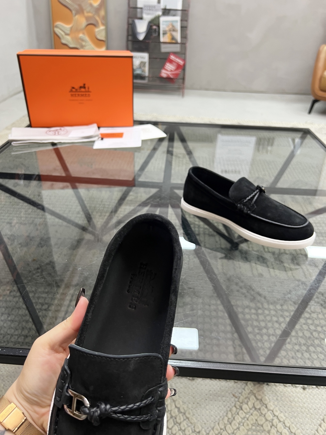  H 🔍顶级代购🇮🇹 爱 炸街男神套脚新品来袭超人气运动爆款专柜新款，原厂配置意大利进口牛皮面料，高品质