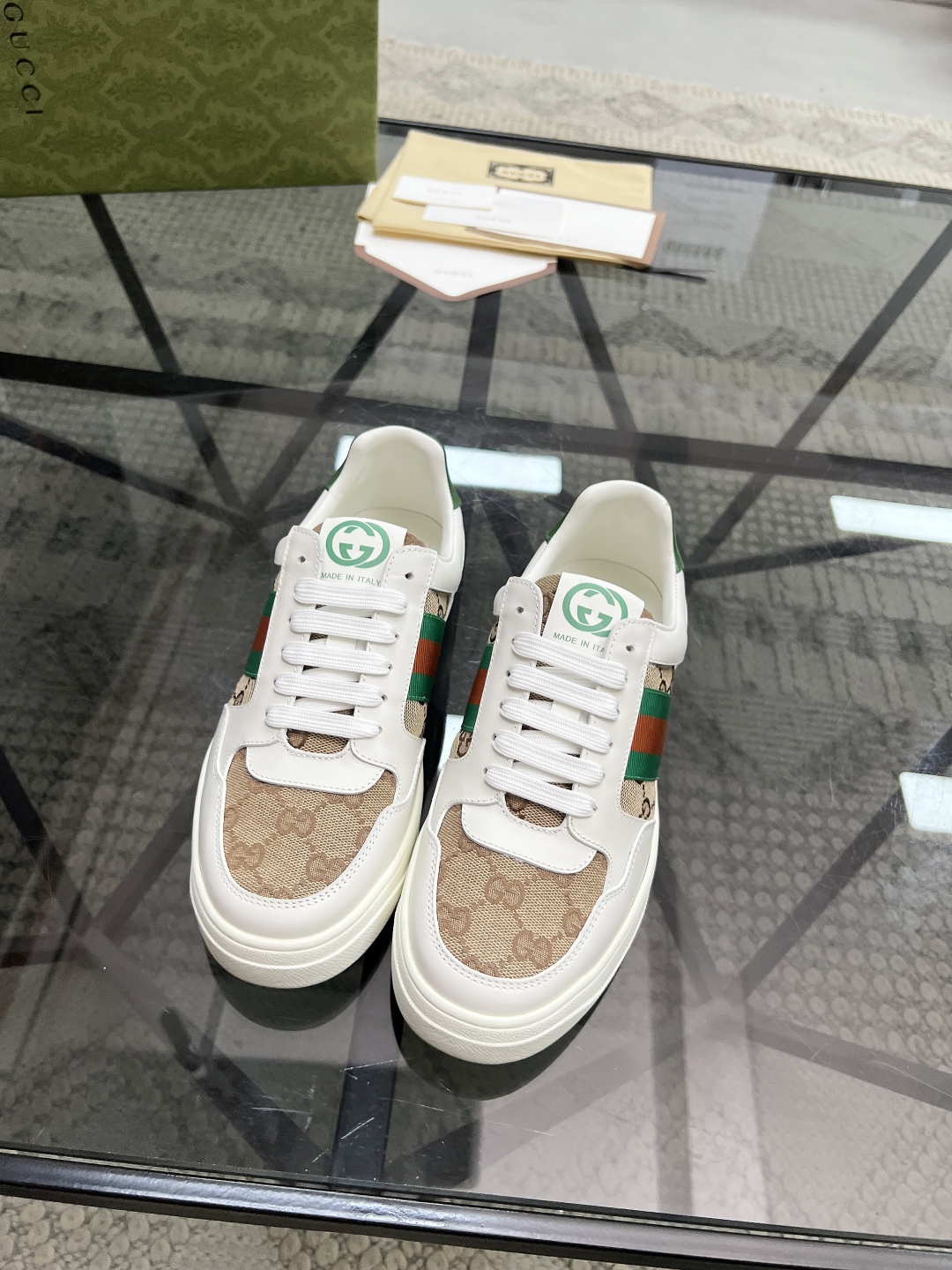  G 🔍顶级代购🇮🇹 古 炸街男神爆款超级完美官网新品，专柜同步发售原厂配置，意大利进口牛皮搭配G布面料