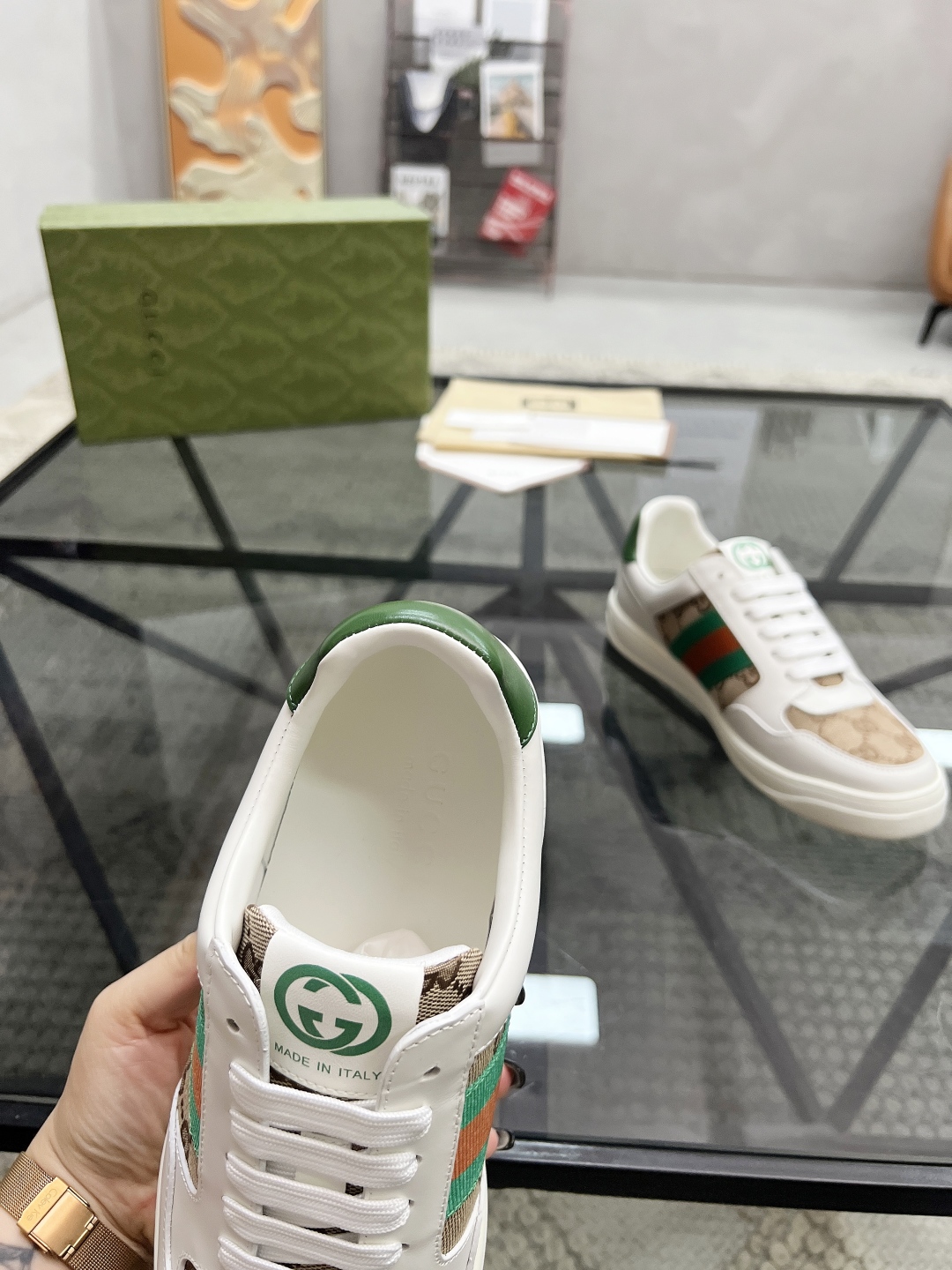  G 🔍顶级代购🇮🇹 古 炸街男神爆款超级完美官网新品，专柜同步发售原厂配置，意大利进口牛皮搭配G布面料