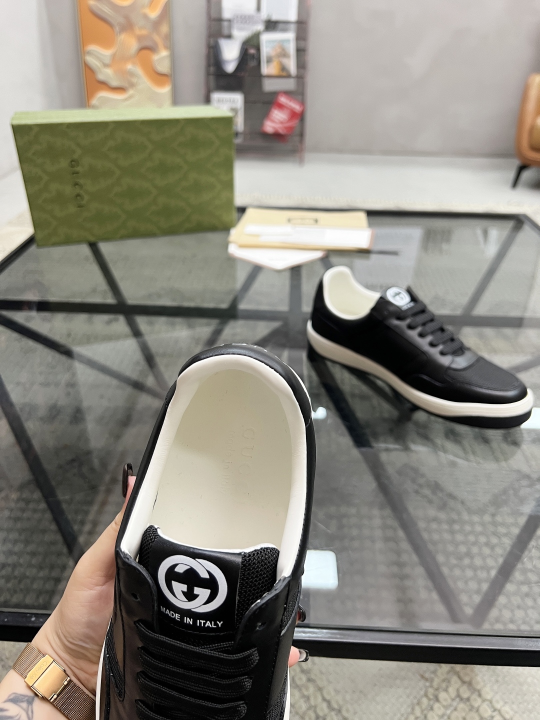  G 🔍顶级代购🇮🇹 古 炸街男神爆款超级完美官网新品，专柜同步发售原厂配置，意大利进口牛皮搭配G布面料