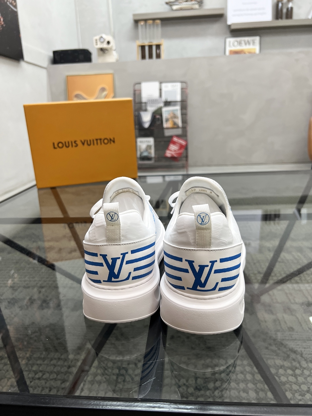  L 🔍顶级代购🇮🇹 路 炸街男神新品专柜同步原厂配置，意大利进口定制飞织面料，高品质拼接工艺全鞋配件私