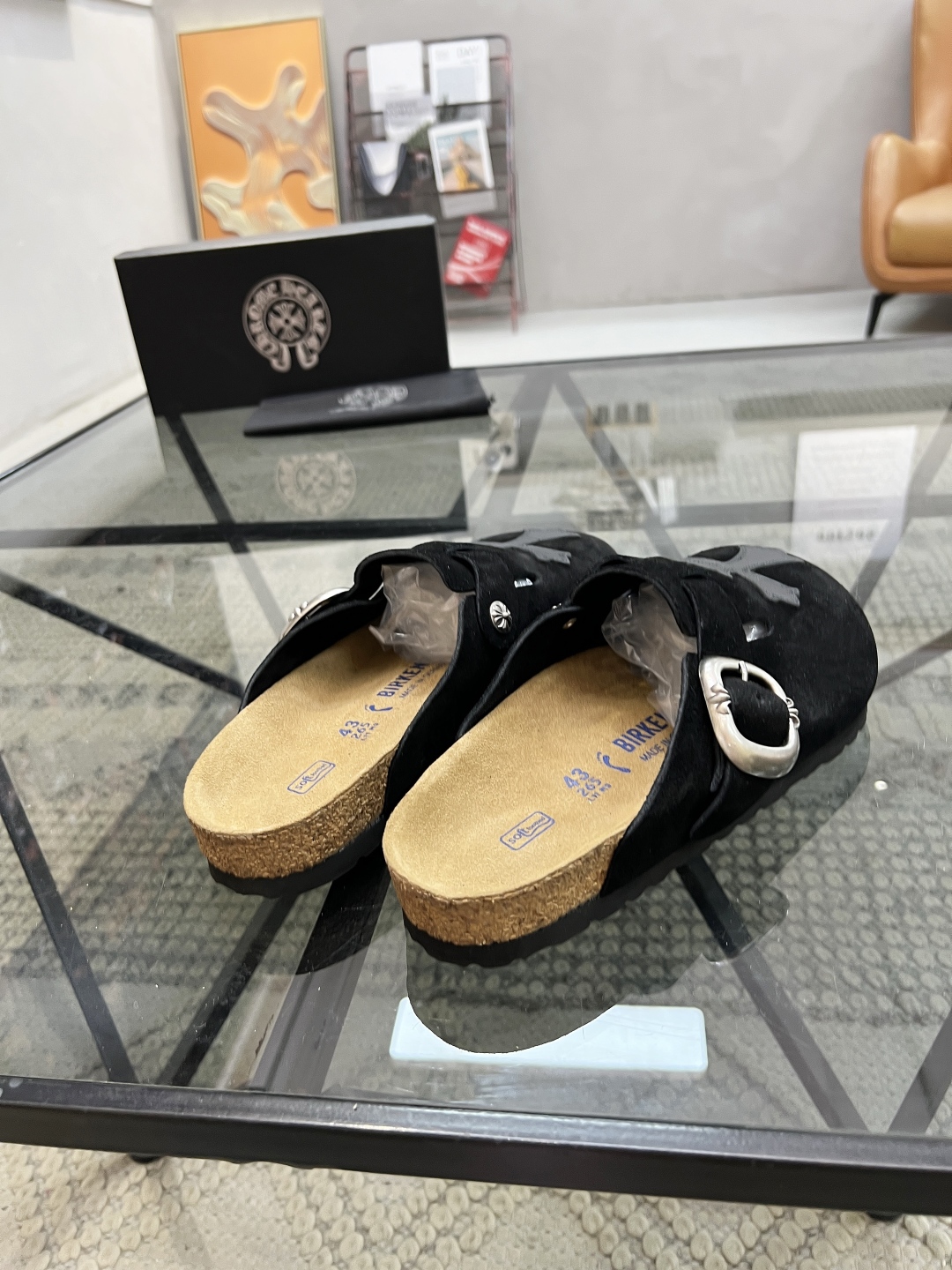  K 🔍顶级代购🇮🇹 克 炸街男神半拖新品拖鞋专柜同步，鞋面意大利进口牛皮面料，高品质拼接色彩工艺，鞋底