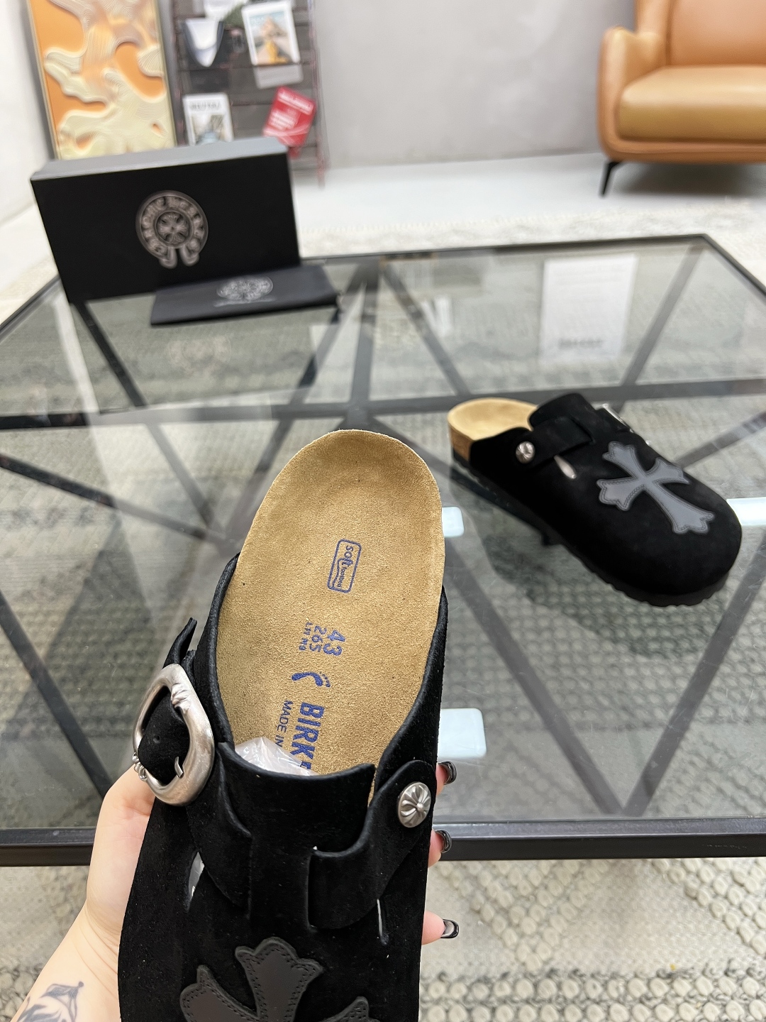 K 🔍顶级代购🇮🇹 克 炸街男神半拖新品拖鞋专柜同步，鞋面意大利进口牛皮面料，高品质拼接色彩工艺，鞋底