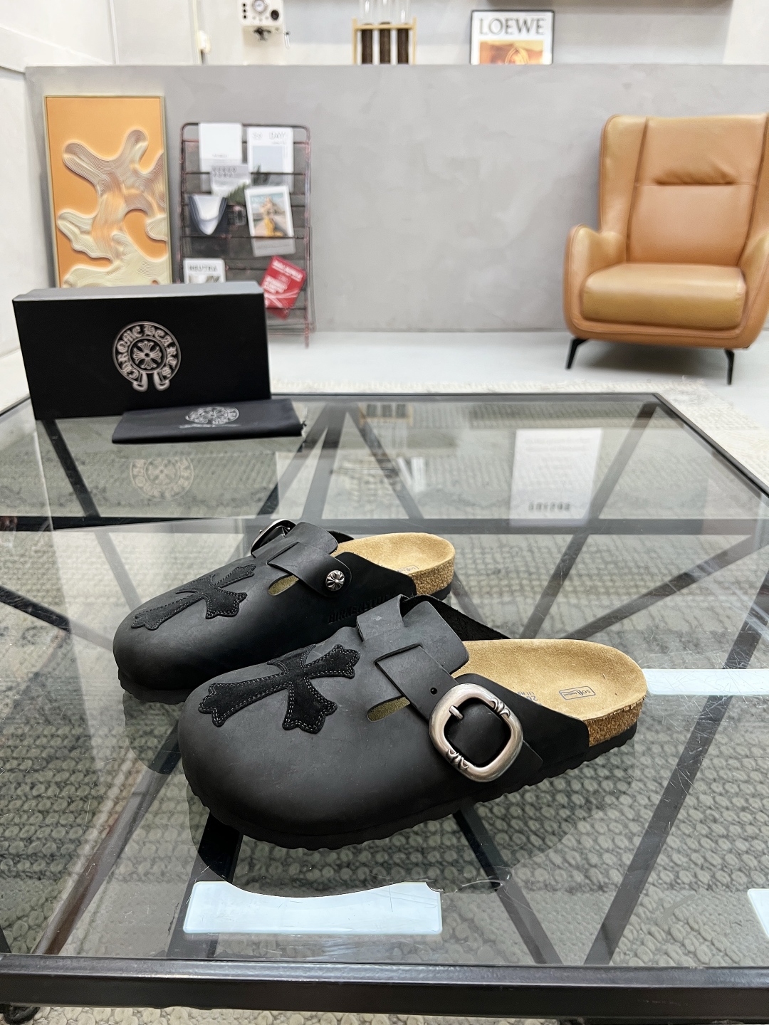  K 🔍顶级代购🇮🇹 克 炸街男神半拖新品拖鞋专柜同步，鞋面意大利进口牛皮面料，高品质拼接色彩工艺，鞋底