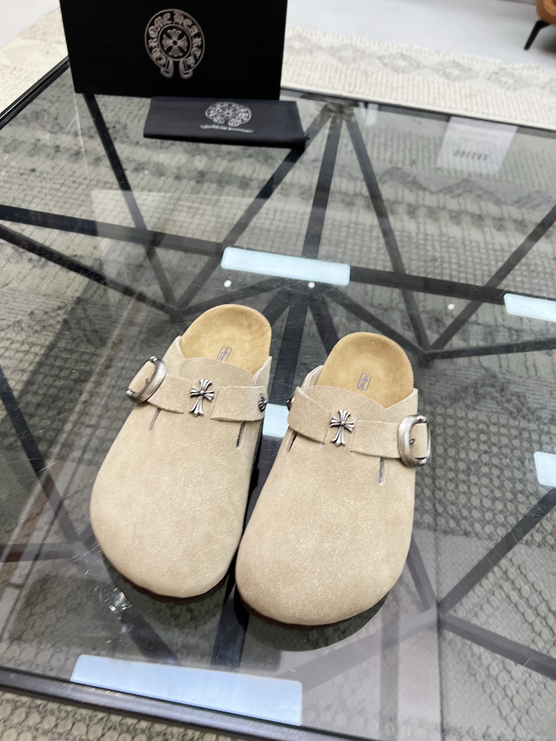  K 🔍顶级代购🇮🇹 克 炸街男神半拖新品拖鞋专柜同步，鞋面意大利进口牛皮面料，高品质拼接色彩工艺，鞋底