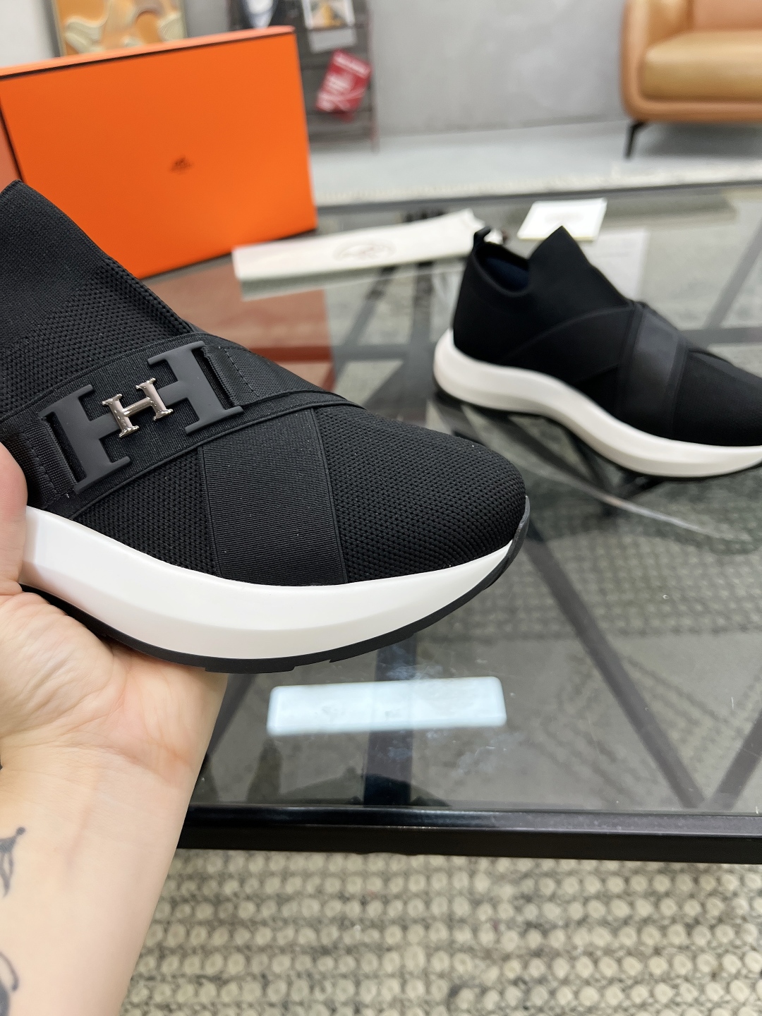  H 🔍顶级代购🇮🇹 爱 炸街男神新品来袭超人气运动爆款专柜新款，原厂配置意大利飞织面料，高品质拼接工艺
