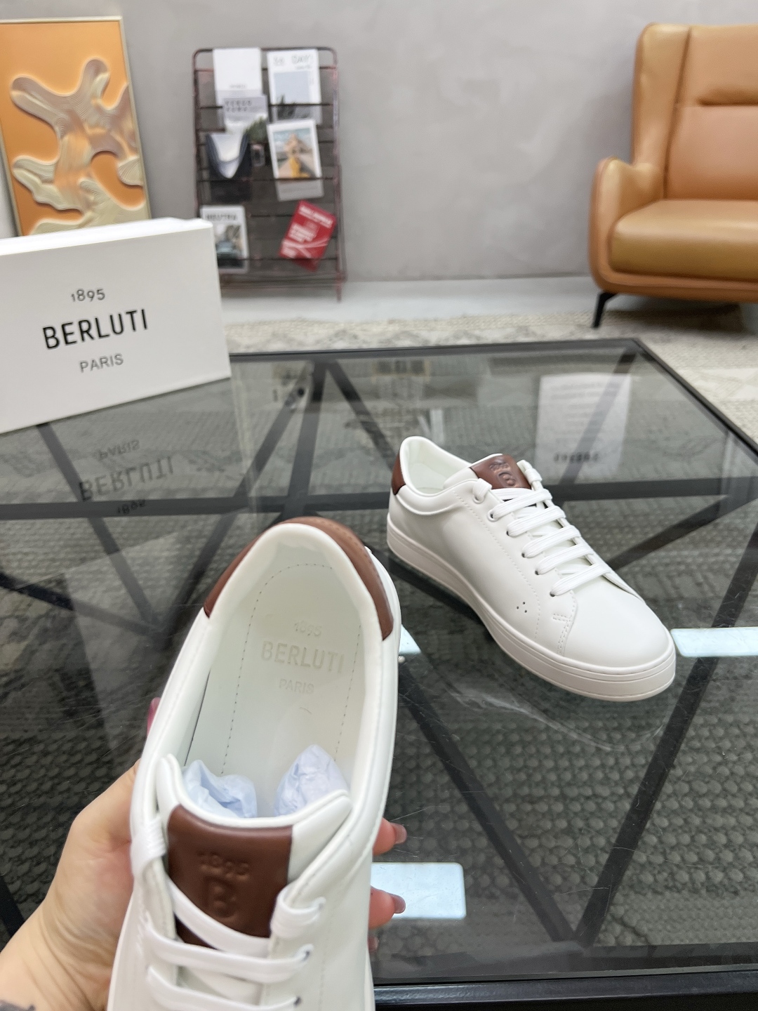 B 🔍顶级代购🇮🇹 布鲁 炸街男神新品专柜同步原厂配置，意大利进口定制牛皮面料，高品质擦色工艺全鞋配件
