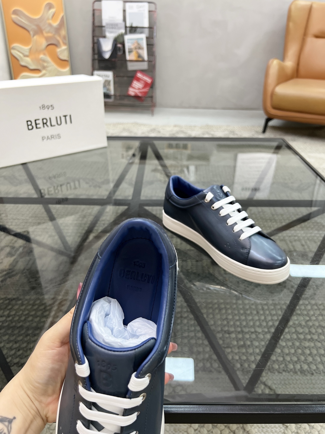  B 🔍顶级代购🇮🇹 布鲁 炸街男神新品专柜同步原厂配置，意大利进口定制牛皮面料，高品质擦色工艺全鞋配件