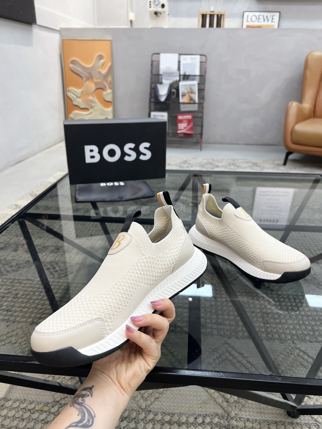  B 🔍顶级代购🇮🇹 老 炸街男神休闲运动鞋系列来袭专柜同步，鞋面意大利进口飞织面料，透气网布里垫，经典