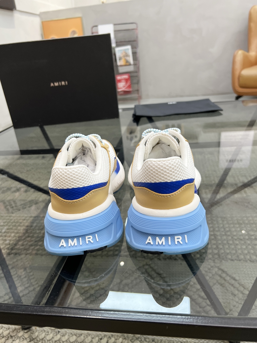  A 🔍顶级代购🇮🇹 AM 炸街男神新品专柜同步原厂配置，意大利进口牛皮搭配网布面料，全鞋配件私模打造，