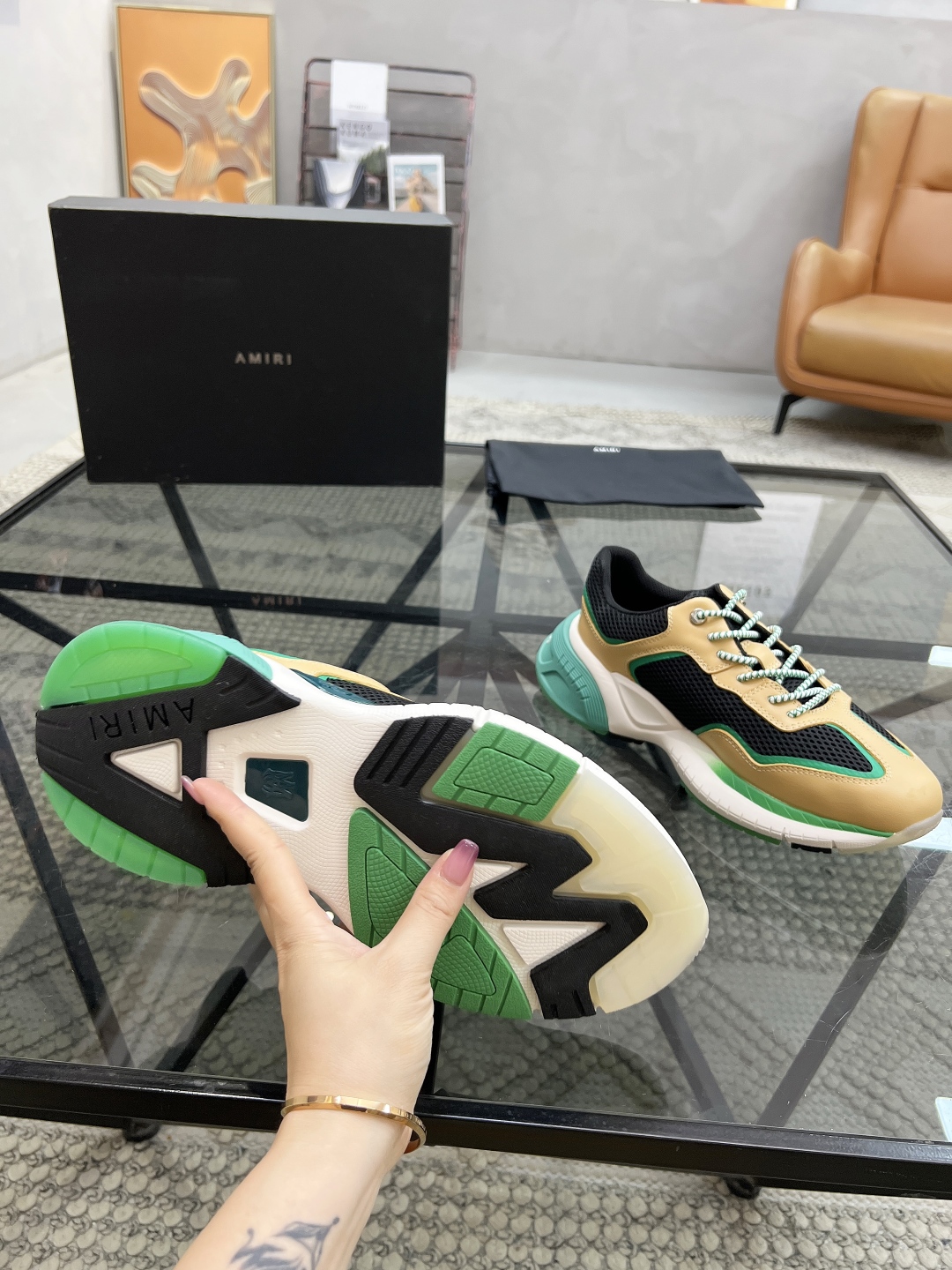  A 🔍顶级代购🇮🇹 AM 炸街男神新品专柜同步原厂配置，意大利进口牛皮搭配网布面料，全鞋配件私模打造，