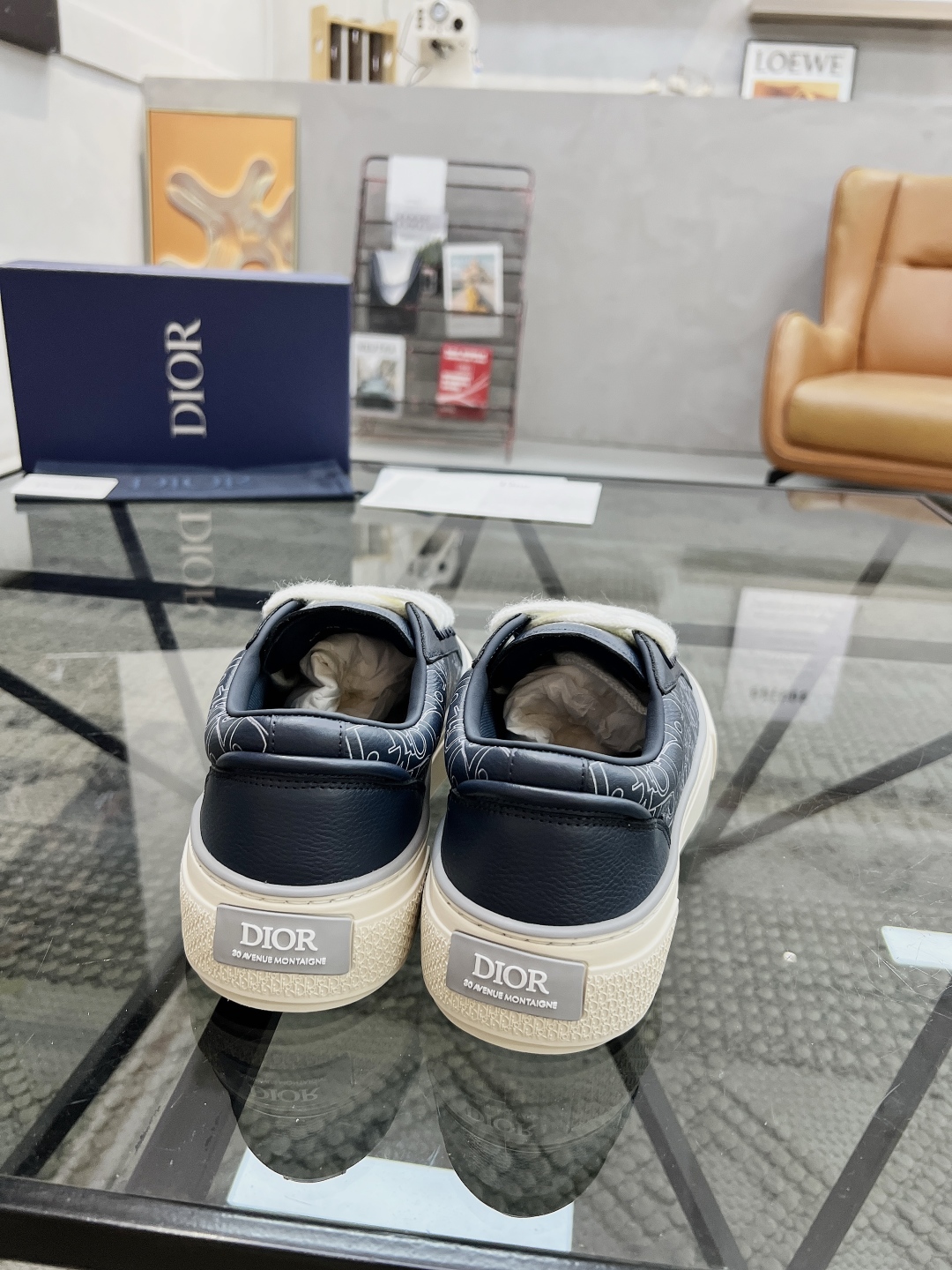  D 🔍顶级代购🇮🇹 迪 炸街男神爆款超人气板鞋新品专柜同步，鞋面意大利原版进口牛皮面料，高品质印花拼接