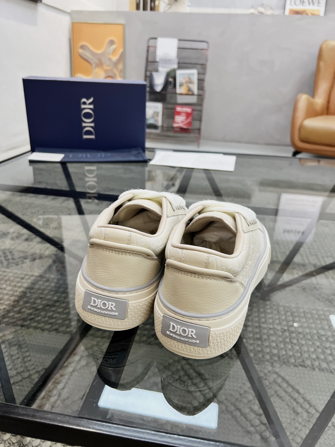  D 🔍顶级代购🇮🇹 迪 炸街男神爆款超人气板鞋新品专柜同步，鞋面意大利原版进口牛皮面料，高品质印花拼接