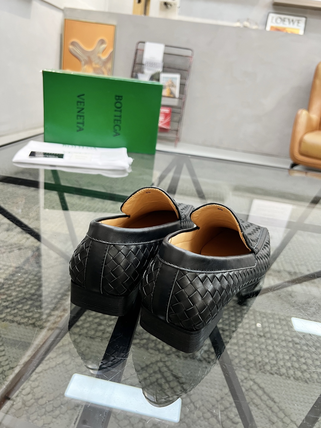  B 🔍顶级代购🇮🇹 碟 炸街情侣👫款官网新品套脚皮鞋原单货专柜同步，鞋面意大利进口编织牛皮面料，潮达人