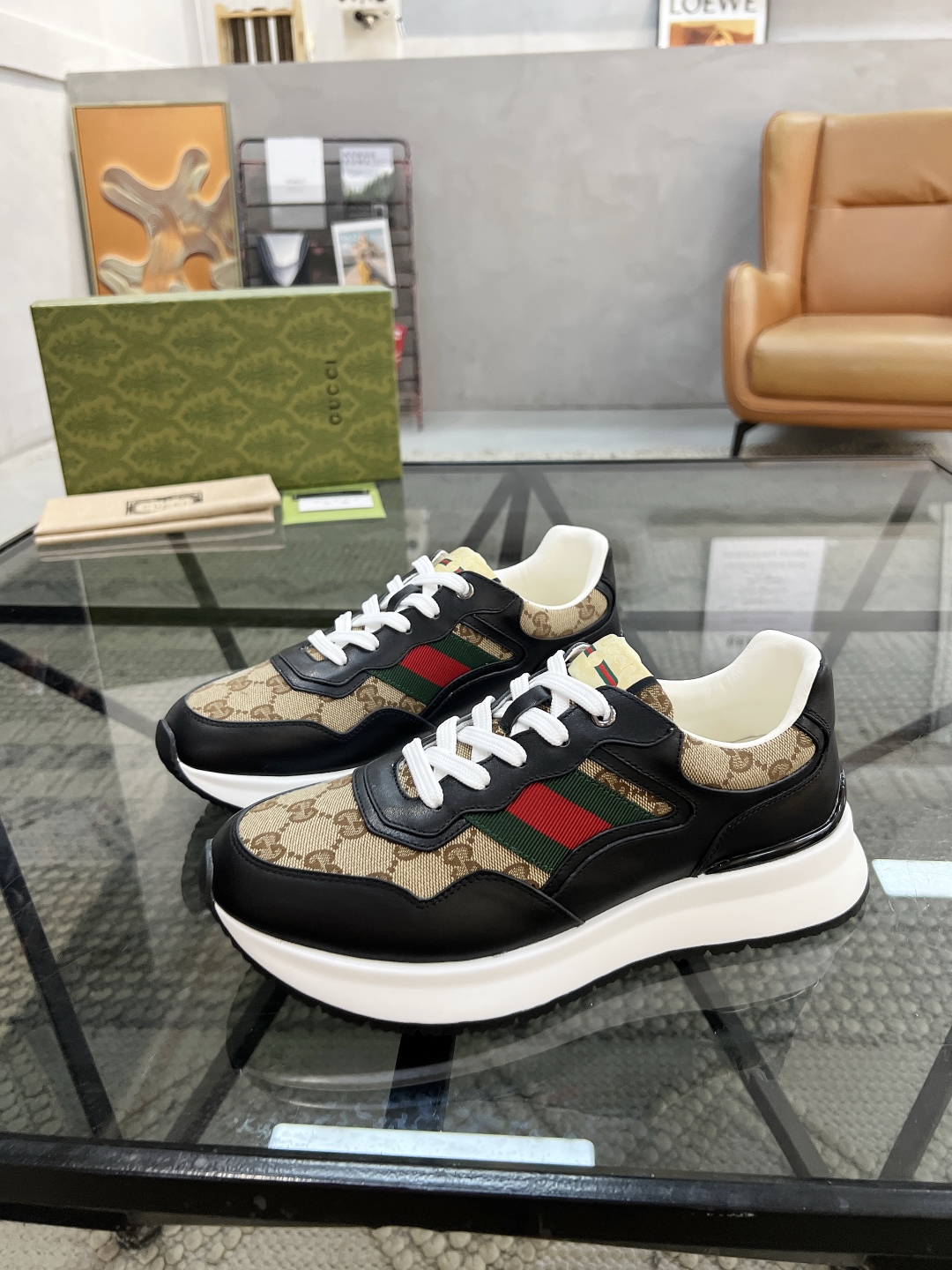  G 🔍顶级代购🇮🇹 古 炸街男神新品来袭，超人气爆款专柜新款，原厂配置意大利进口牛皮搭配印花布面料，高