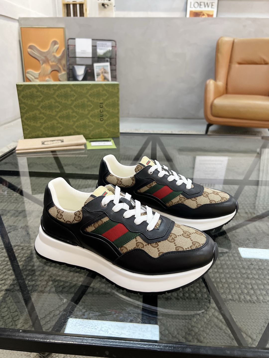  G 🔍顶级代购🇮🇹 古 炸街男神新品来袭，超人气爆款专柜新款，原厂配置意大利进口牛皮搭配印花布面料，高