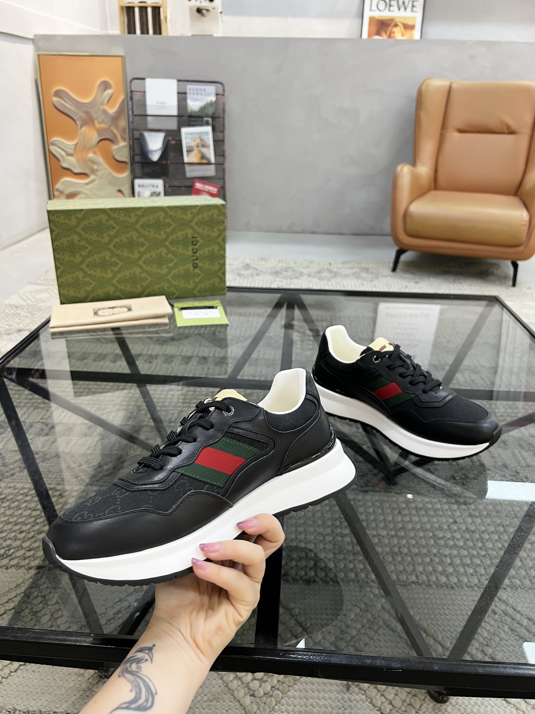  G 🔍顶级代购🇮🇹 古 炸街男神新品来袭，超人气爆款专柜新款，原厂配置意大利进口牛皮搭配印花布面料，高