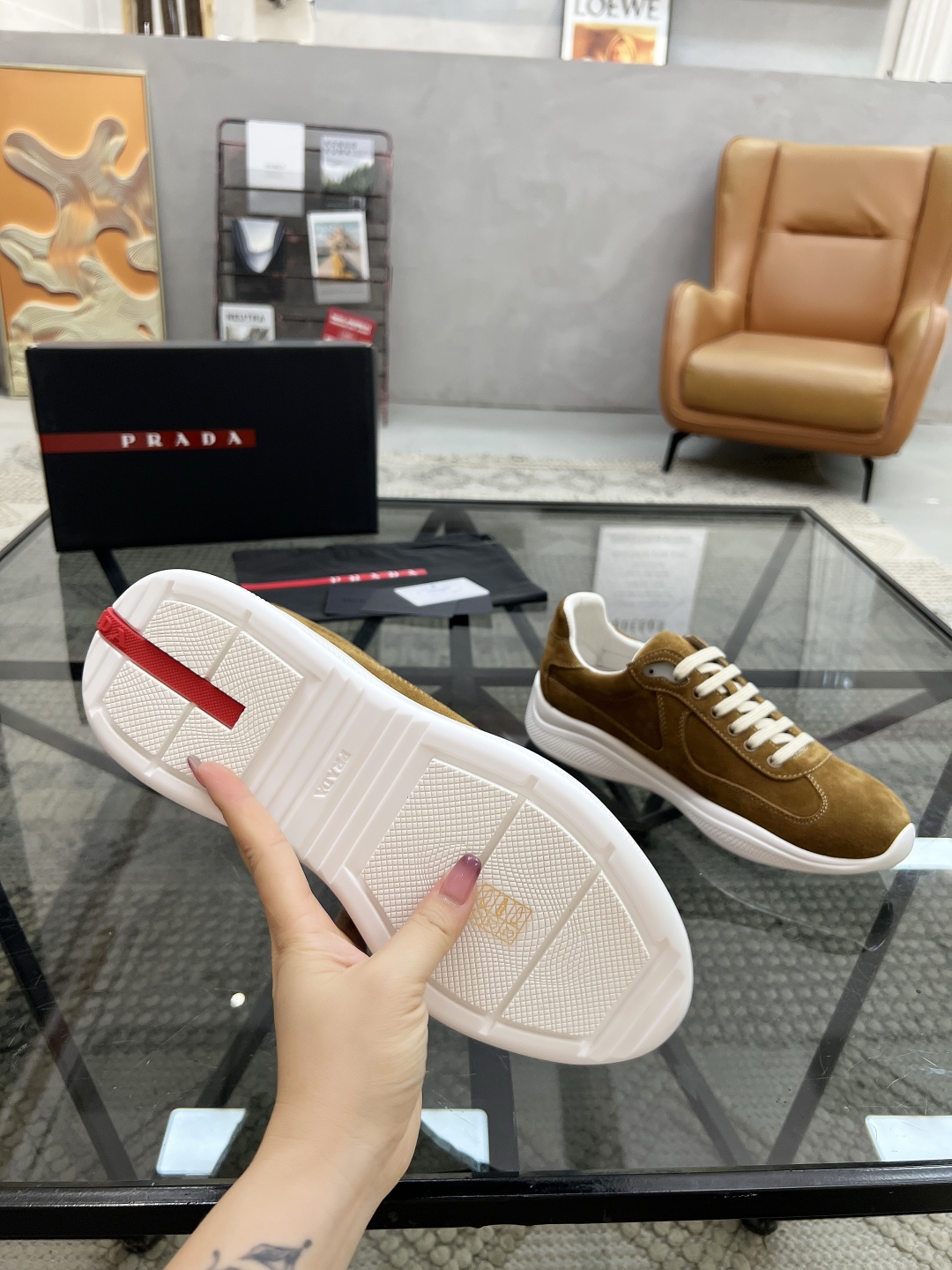  P 🔍顶级代购🇮🇹 普 炸街男神新品运动休闲鞋专柜同步，鞋面意大利进口牛皮面料，进口牛皮内里垫，经典版