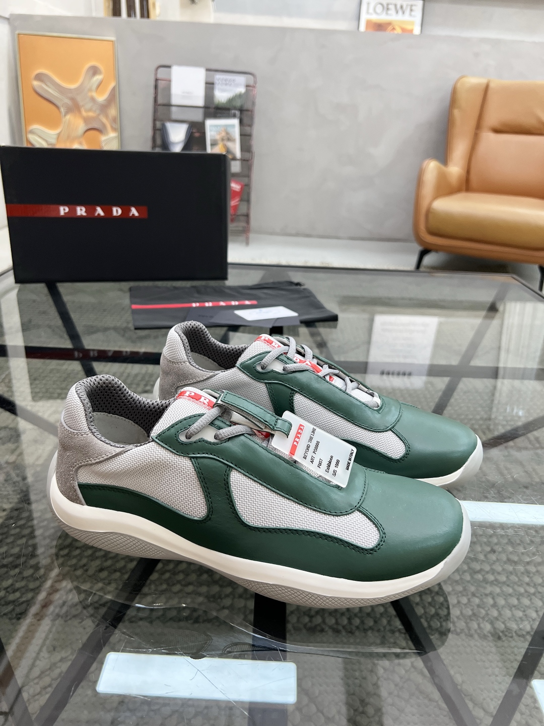  P 🔍顶级代购🇮🇹 普 炸街男神新品运动休闲鞋专柜同步，鞋面意大利进口牛皮搭配网布面料，进口牛皮内里垫