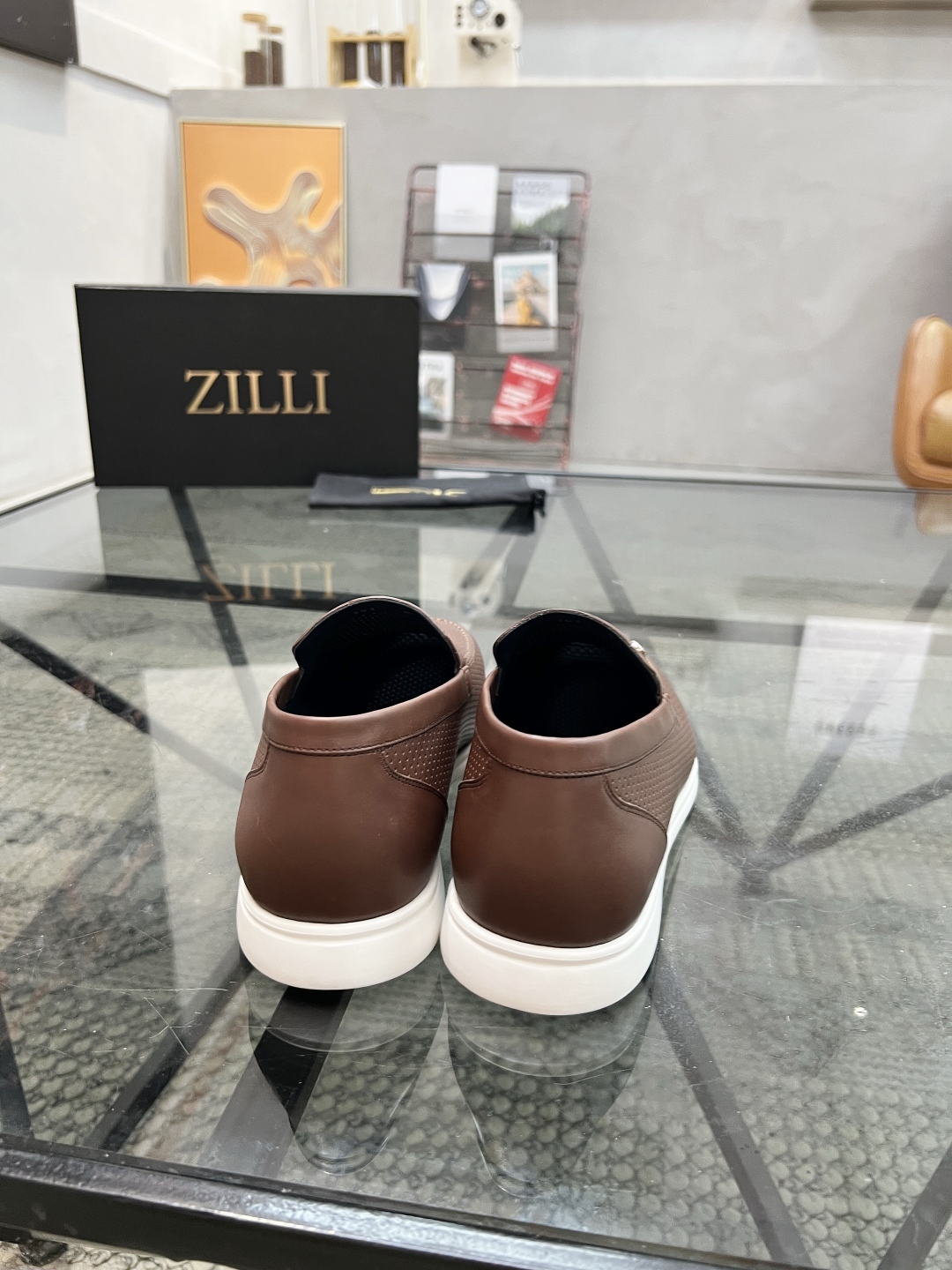  Z 🔍顶级代购🇮🇹 ZI 炸街男神套脚休闲鞋系列 专柜同步发售原厂配置，意大利进口原版牛皮面料，进口水