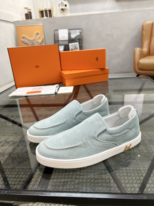 Hermès Men's Slip-On Sneakers in Light Blue Italian Leather - Size 39-44 1 Hermès Men's Slip-On Sneakers in Light Blue Italian Leather - Size 39-44