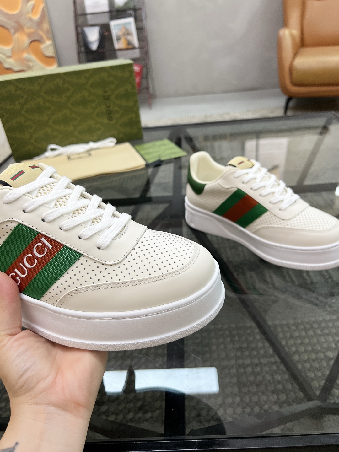  G 🔍顶级代购🇮🇹 古 炸街男神新品来袭，超人气爆款专柜新款，原厂配置意大利进口牛皮搭配G布面料，高品