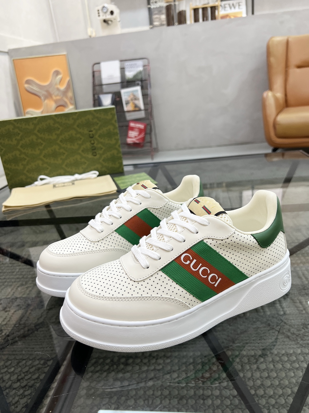  G 🔍顶级代购🇮🇹 古 炸街男神新品来袭，超人气爆款专柜新款，原厂配置意大利进口牛皮搭配G布面料，高品