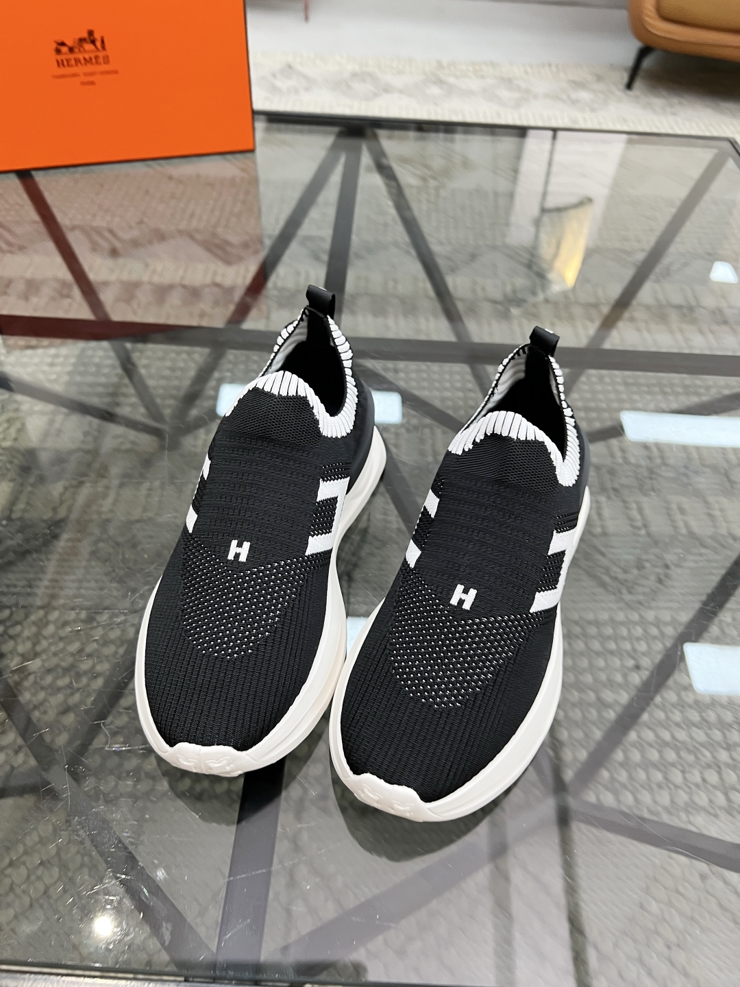  H 🔍顶级代购🇮🇹 爱 炸街男神新品来袭，超人气爆款专柜新款，原厂配置意大利进口飞织面料，高品质拼接复