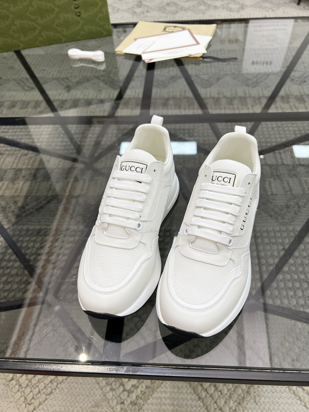  G 🔍顶级代购🇮🇹 古 炸街男神爆款超级完美官网新品，专柜同步发售原厂配置，意大利进口牛皮搭配G布面料