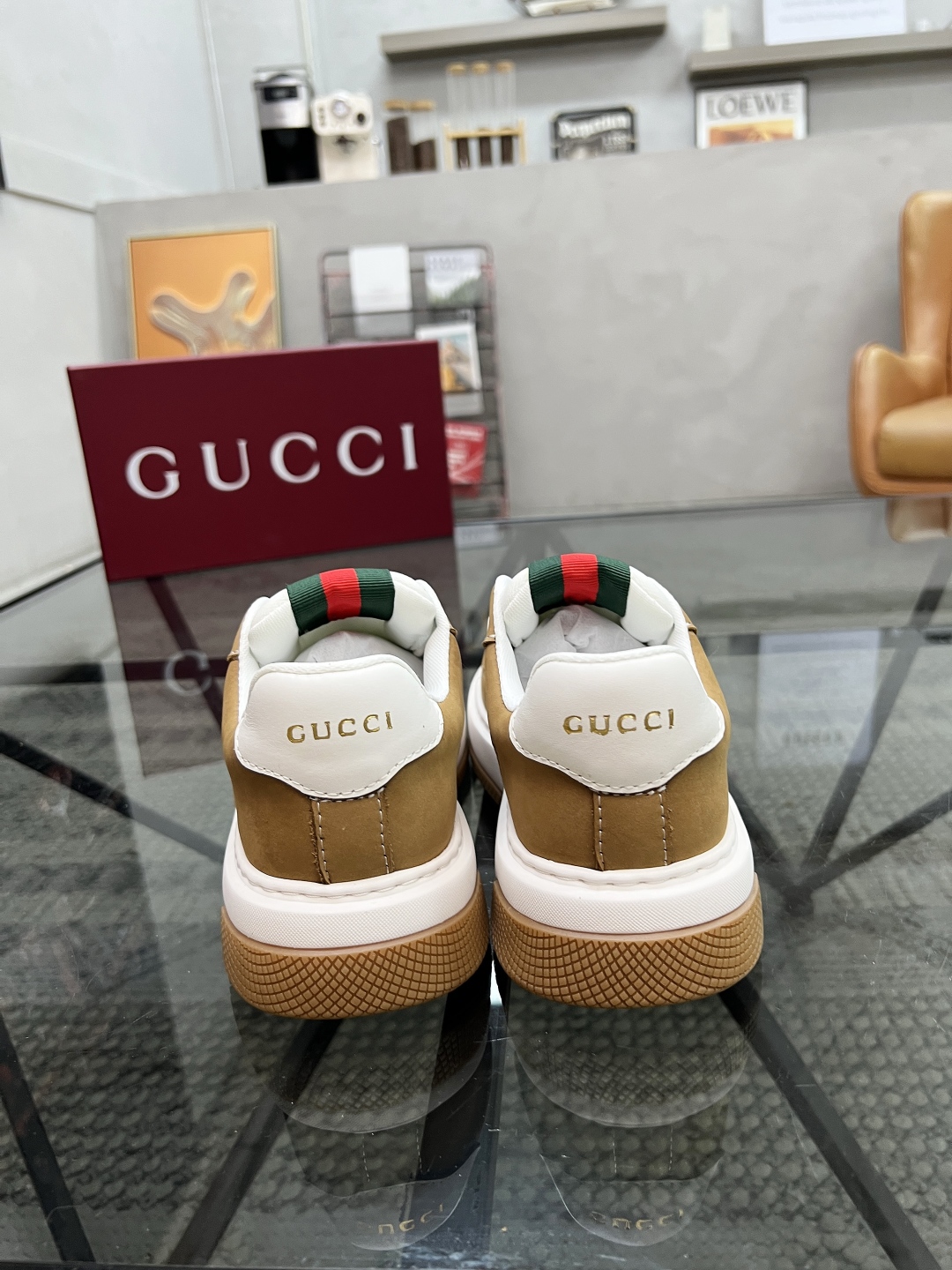  G 🔍顶级代购🇮🇹 古 炸街男神运动新品专柜同步发售原厂配置，意大利进口进口牛皮面料，柔软舒适网布内里