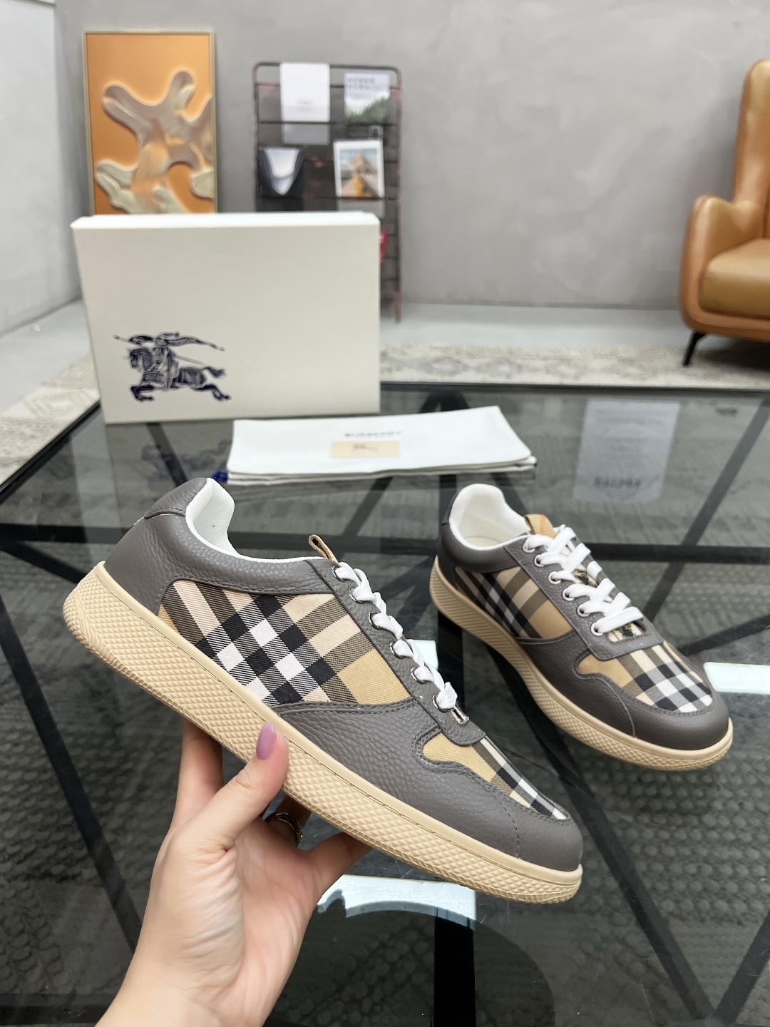 Burberry Men's Vintage Check Leather Sneakers, Lace-Up Casual Shoes 6 cmp i1751007246153 8982 0 4