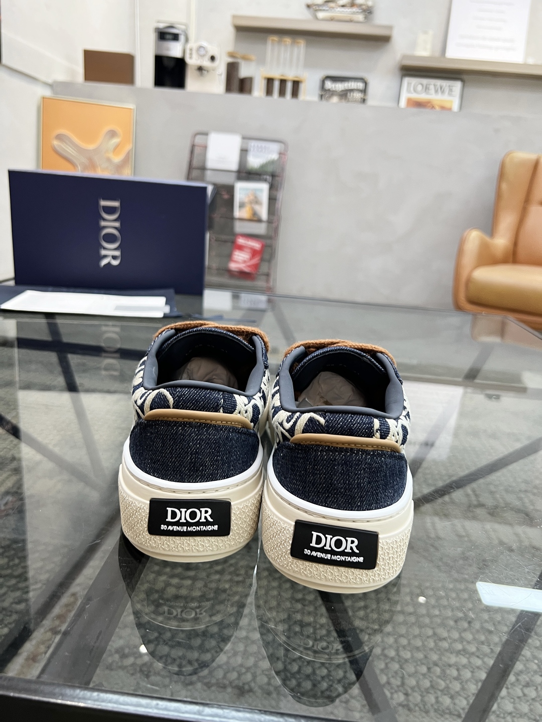  D 🔍顶级代购🇮🇹 迪 炸街男神爆款超人气板鞋新品专柜同步，鞋面意大利原版进口牛皮面料，高品质电绣拼接