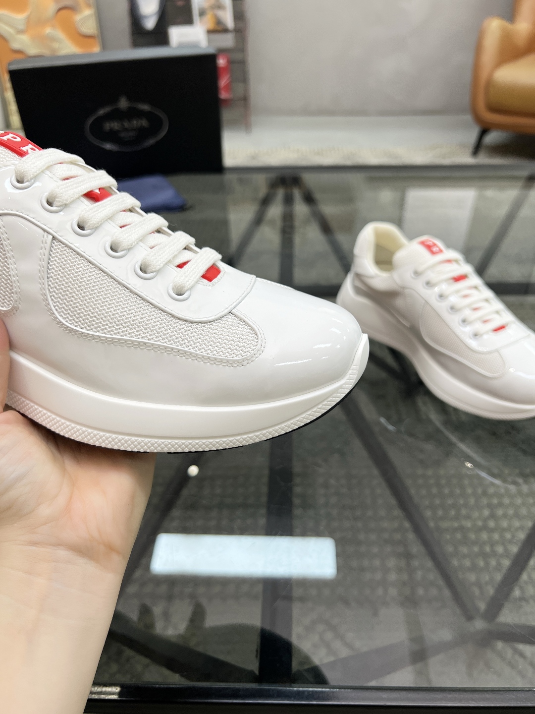  P 🔍顶级代购🇮🇹 普 炸街男神新品来袭，超人气爆款专柜新款，原厂配置意大利进口牛皮搭配网布面料，高品