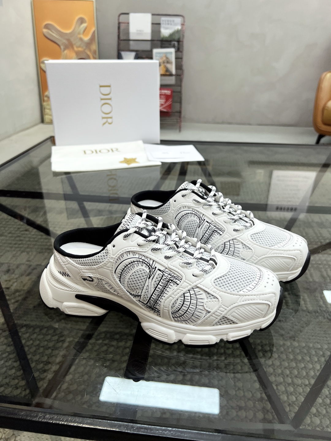  D 🔍顶级代购🇮🇹 迪 炸街男神半拖新品来袭，超人气爆款专柜新款，原厂配置意大利进口牛皮搭配网布面料，