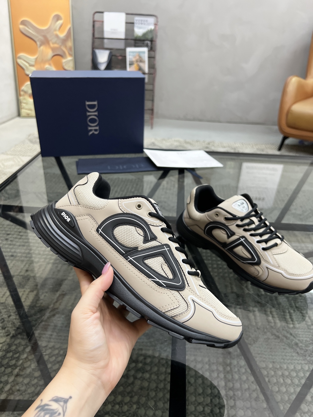  D 🔍顶级代购🇮🇹 迪 炸街情侣👫B30爆款超人气运动，新品专柜同步，鞋面意大利原版进口牛皮透气网布面