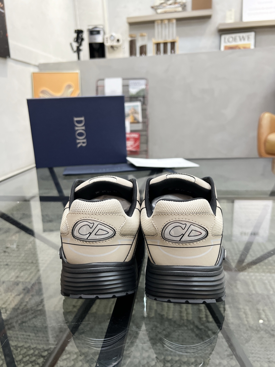  D 🔍顶级代购🇮🇹 迪 炸街情侣👫B30爆款超人气运动，新品专柜同步，鞋面意大利原版进口牛皮透气网布面