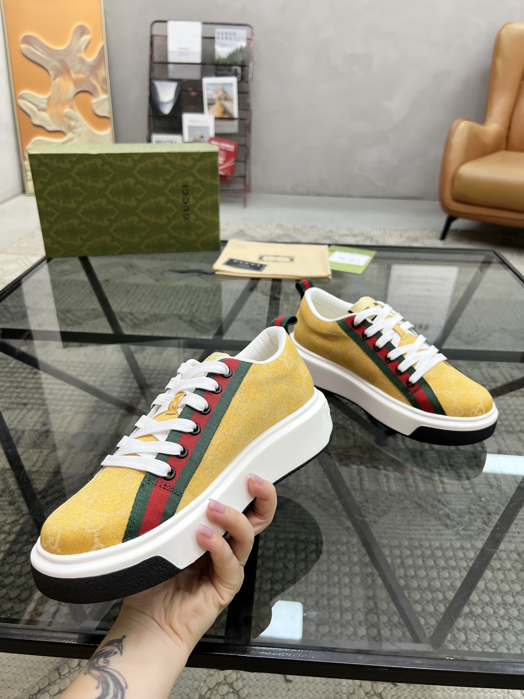  G 🔍顶级代购🇮🇹 古 炸街男神新品来袭，超人气爆款专柜新款，原厂配置意大利进口印花布面料，高品质复杂