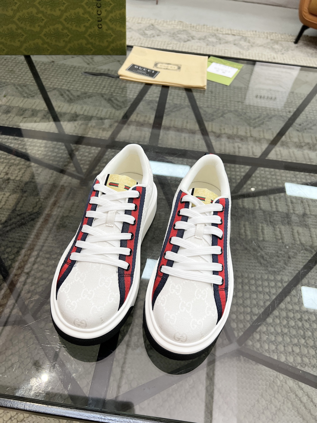  G 🔍顶级代购🇮🇹 古 炸街男神新品来袭，超人气爆款专柜新款，原厂配置意大利进口印花布面料，高品质复杂
