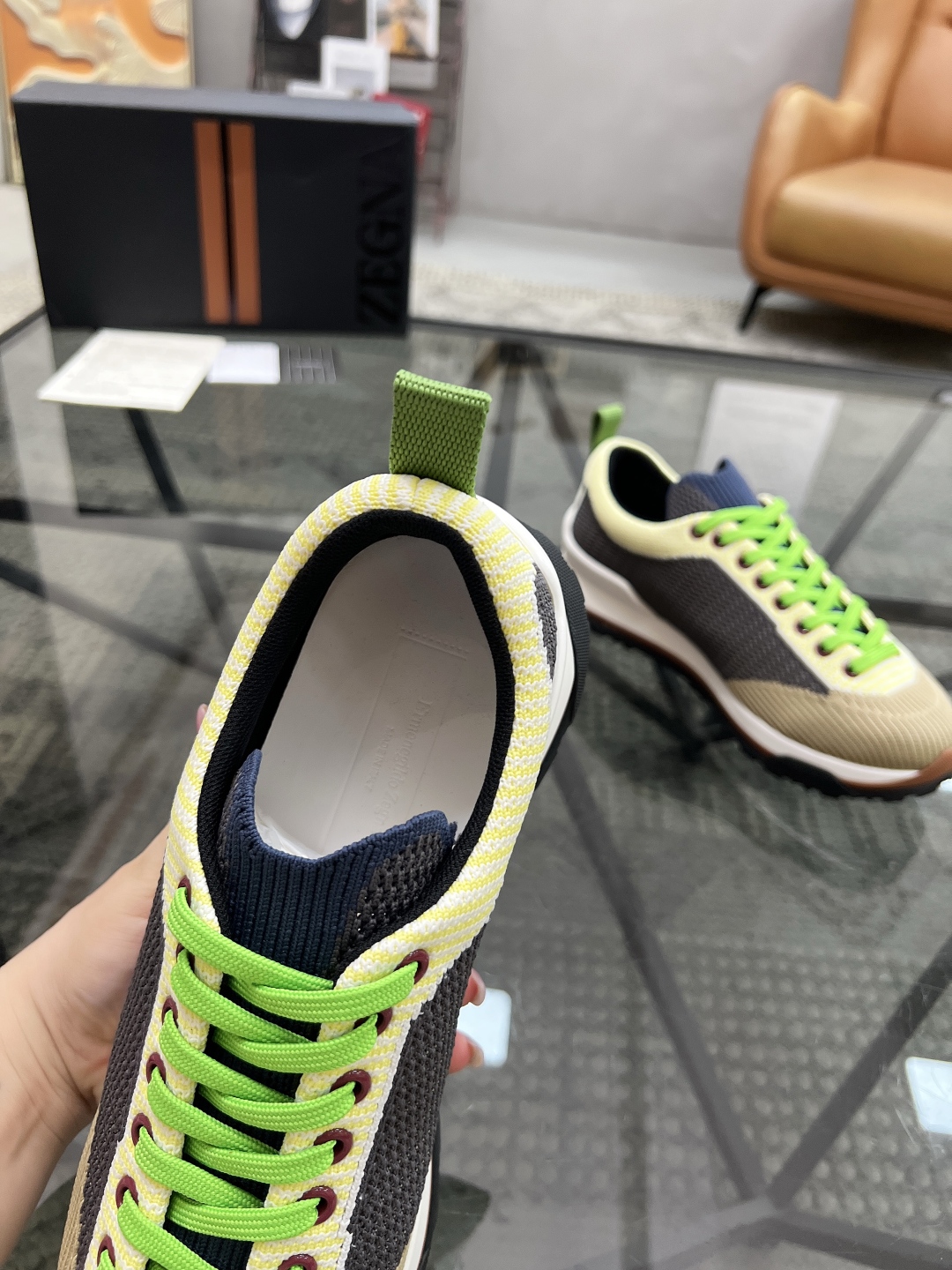  J 🔍顶级代购🇮🇹 杰 超人气男神运动鞋新品来袭专柜同步发售原厂配置，意大利进口原版飞织面料，透气舒适