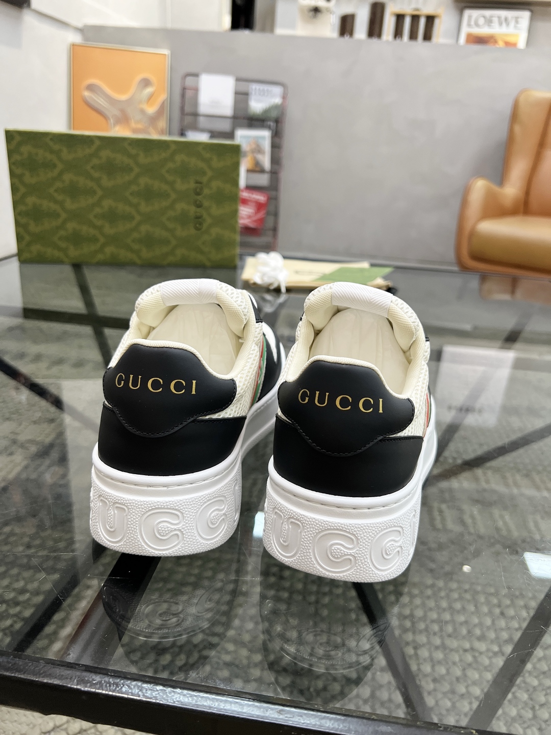  G 🔍顶级代购🇮🇹 古 炸街男神新品来袭，超人气爆款专柜新款，原厂配置意大利进口牛皮搭配G布面料，高品