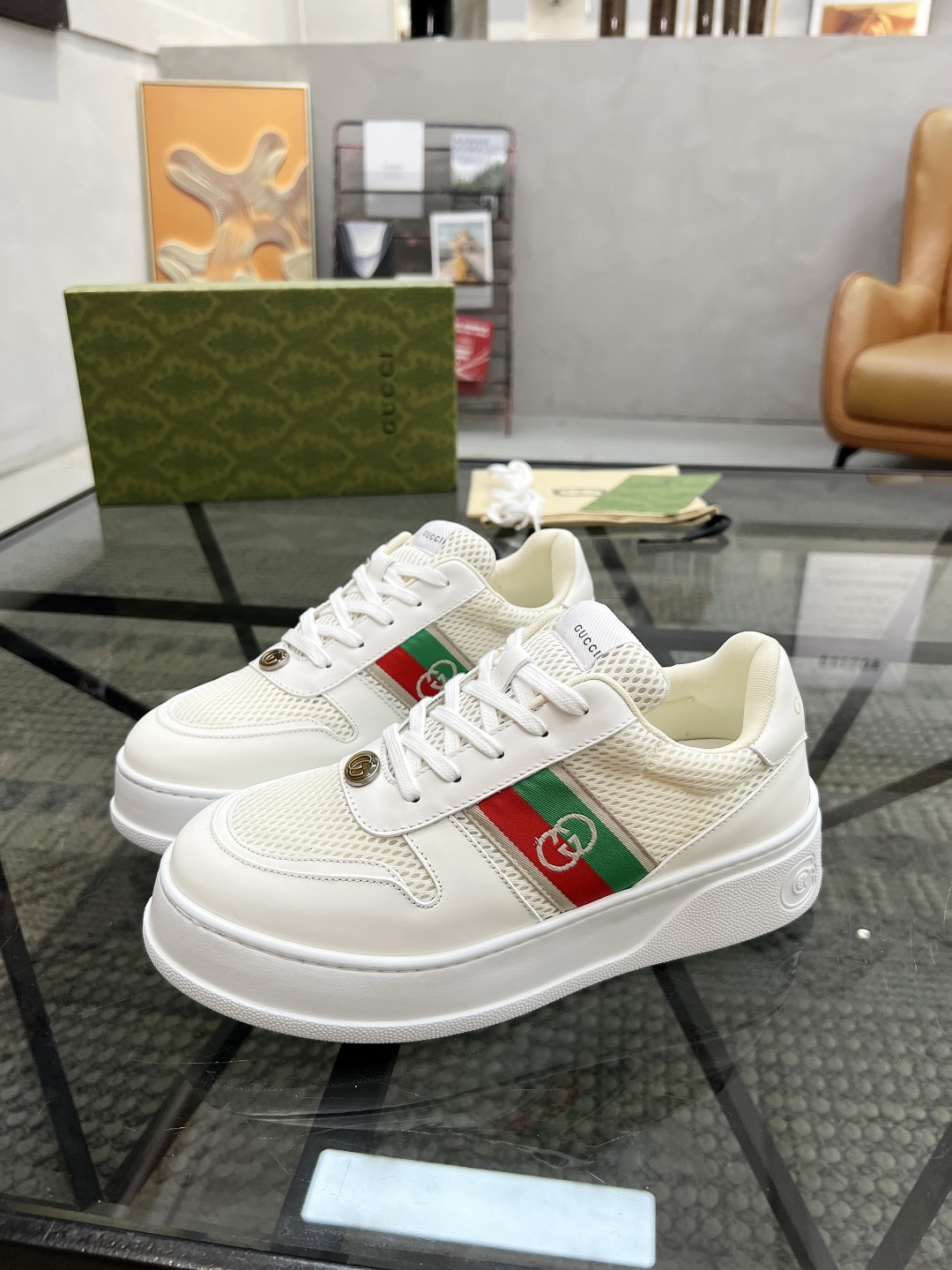  G 🔍顶级代购🇮🇹 古 炸街男神新品来袭，超人气爆款专柜新款，原厂配置意大利进口牛皮搭配G布面料，高品