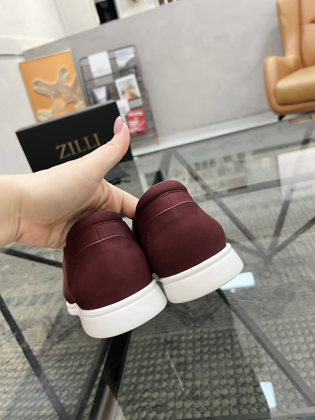  Z 🔍顶级代购🇮🇹 ZI 炸街男神套脚休闲鞋系列 专柜同步发售原厂配置，意大利进口原版牛皮面料，进口水