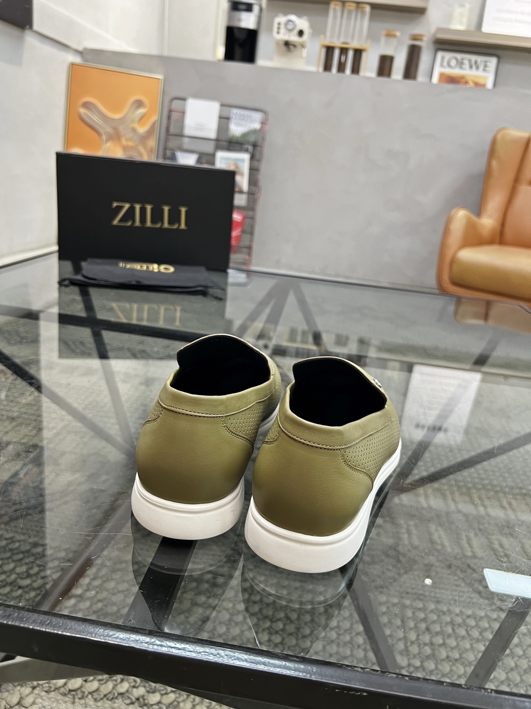  Z 🔍顶级代购🇮🇹 ZI 炸街男神套脚休闲鞋系列 专柜同步发售原厂配置，意大利进口原版牛皮面料，进口水