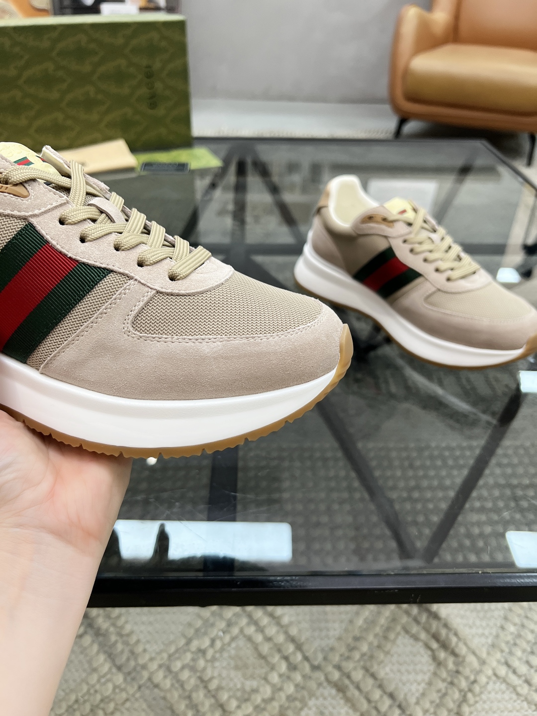  G 🔍顶级代购🇮🇹 古 炸街男神新品来袭，超人气爆款专柜新款，原厂配置意大利进口牛皮搭配网布面料，高品