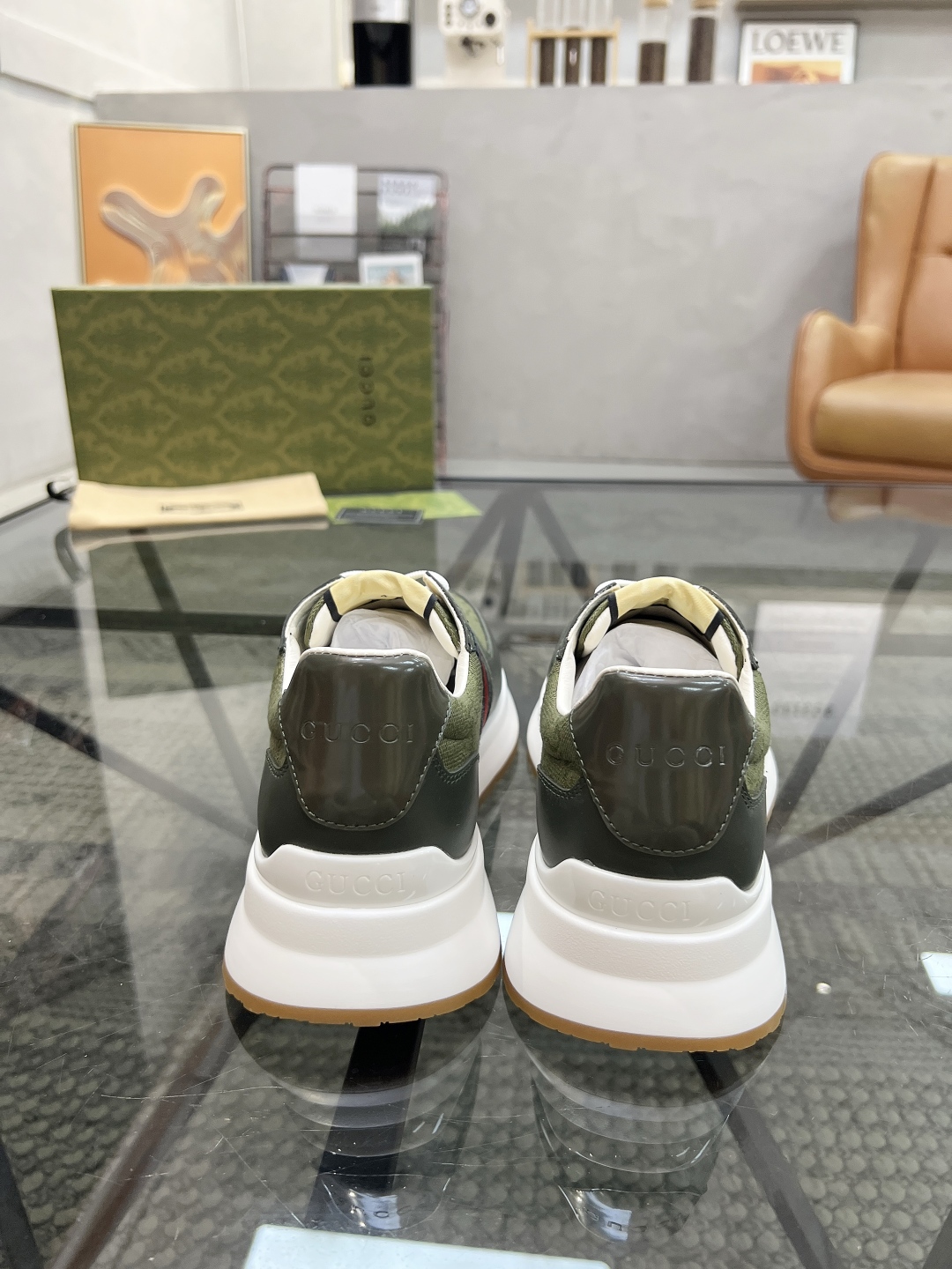  G 🔍顶级代购🇮🇹 古 炸街男神新品来袭，超人气爆款专柜新款，原厂配置意大利进口牛皮搭配网布面料，高品