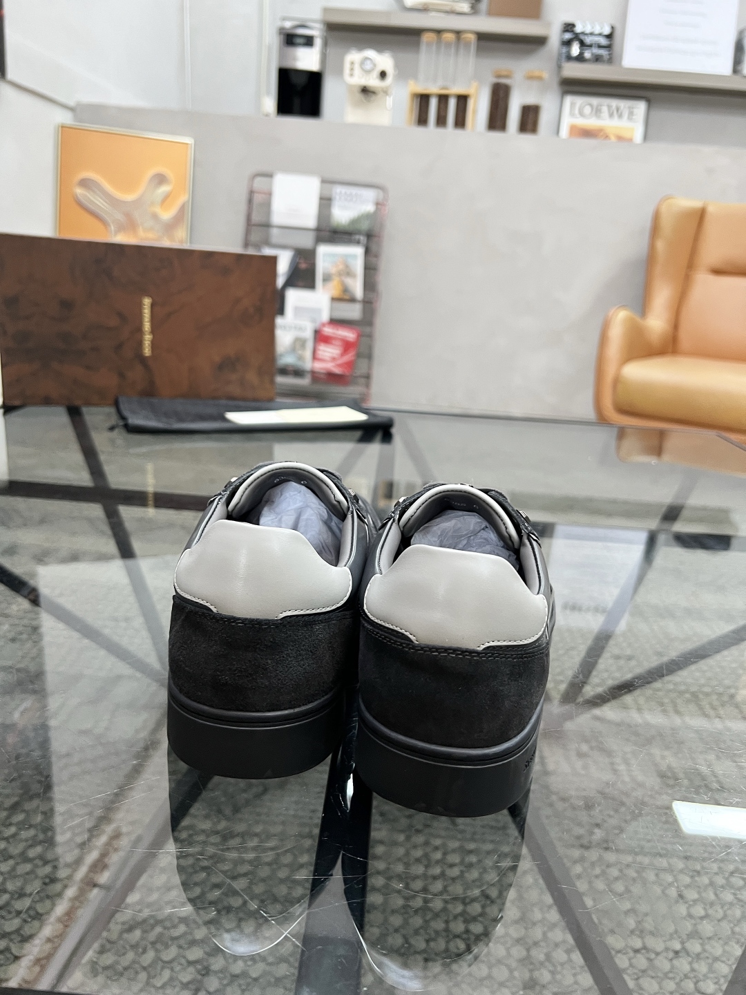  S 🔍顶级代购🇮🇹 史 炸街男神休闲运动鞋爆款专柜新品同步，鞋面意大利进口牛皮面料，经典大方版面男士气